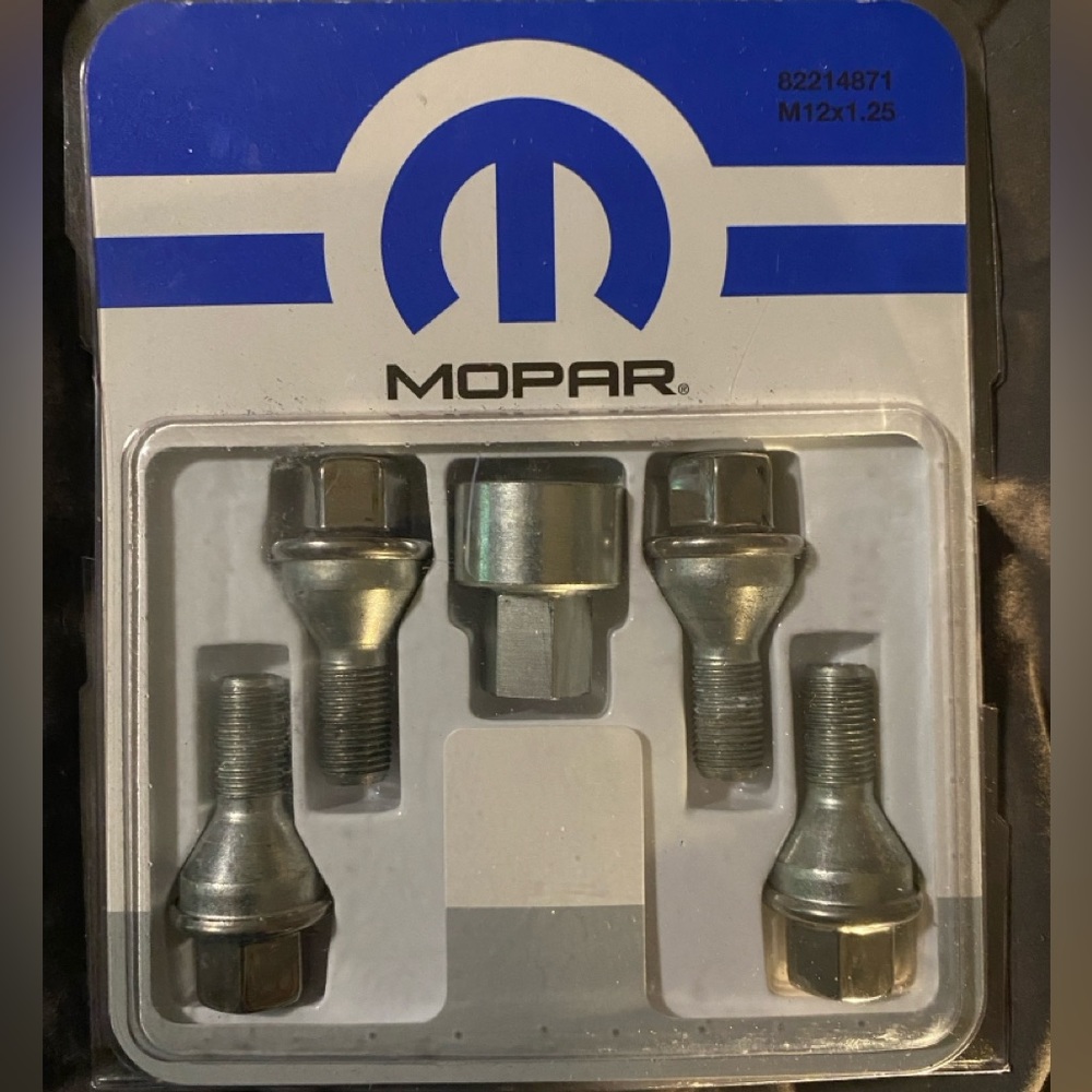 Brand New Jeep Wheel Lock Set of 5